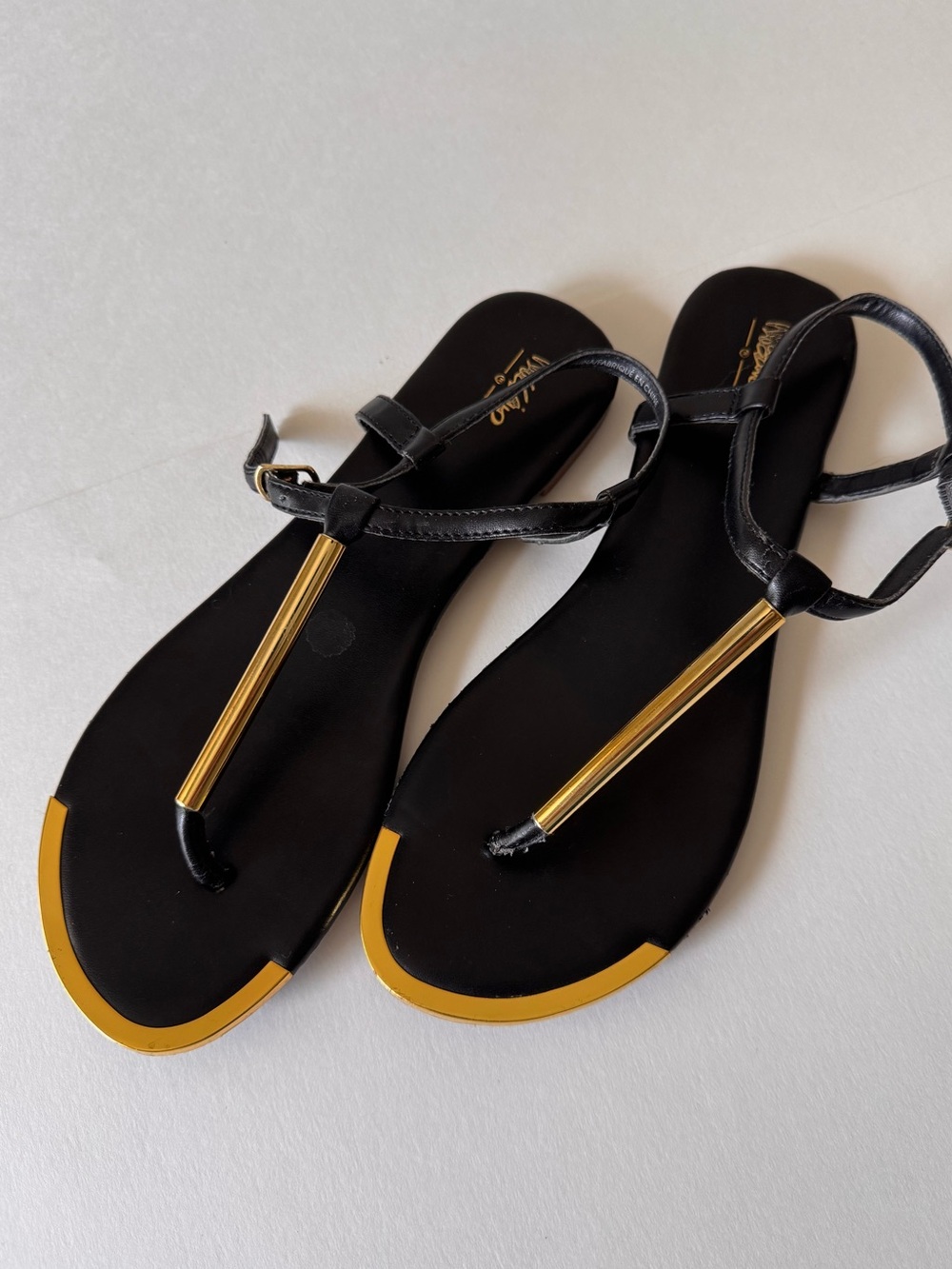Mossimo Black Sandals with Gold Accents - Size 7.5